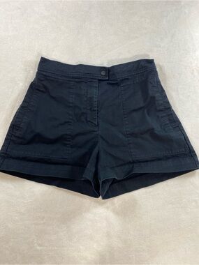 Aritzia Wilfred Navy Blue High-Waisted Patch Pocket Cuffed Shorts Size 6